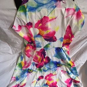Pretty Graphic Floral Summer dress